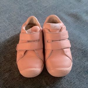 Camper Kids Size 7 leather shoes